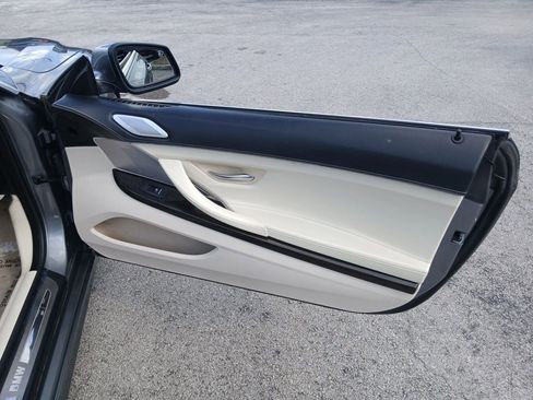 Used 2012 BMW 650i Convertible RWD image 15