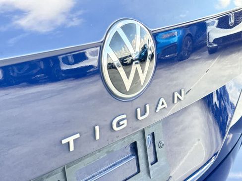 Certified 2023 Volkswagen Tiguan SE FWD image 10