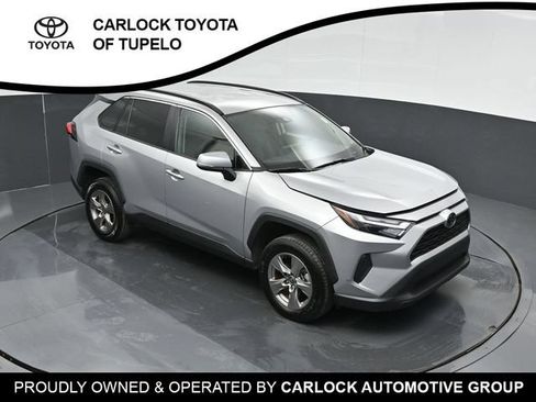Used 2025 Toyota RAV4 XLE FWD image 48