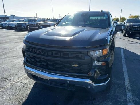 Used 2025 Chevrolet Silverado 1500 W/T w/ WT Safety Package image 5