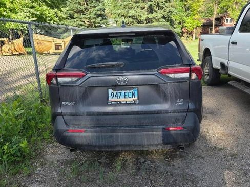 Used 2023 Toyota RAV4 LE AWD/4WD image 7