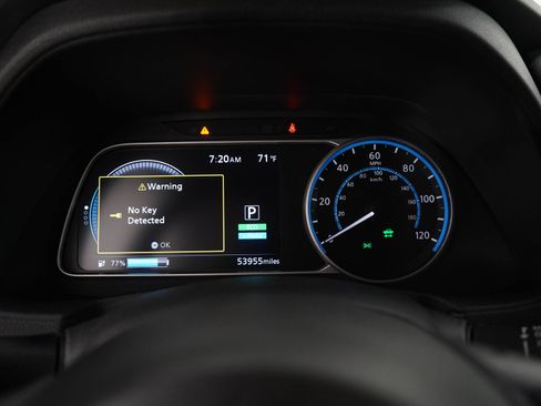 Used 2018 Nissan Leaf SV w/ SV Technology Package FWD image 27