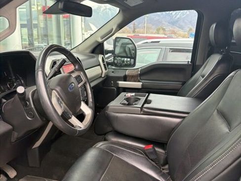 Used 2019 Ford F350 Lariat w/ Lariat Ultimate Package image 4