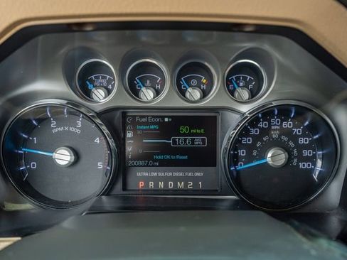 Used 2014 Ford F250 Lariat w/ Lariat Ultimate Package AWD/4WD image 25