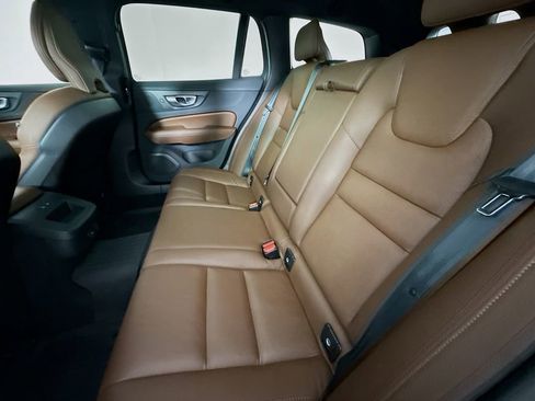 Used 2024 Volvo V60 B5 Cross Country Plus w/ Protection Package Premier image 26