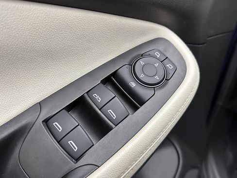 Used 2024 Buick Encore GX Preferred image 11