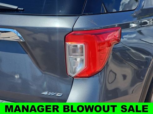 Used 2022 Ford Explorer XLT w/ Equipment Group 202A AWD/4WD image 36