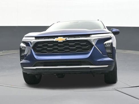 Used 2024 Chevrolet Trax LT w/ Driver Confidence Package image 55