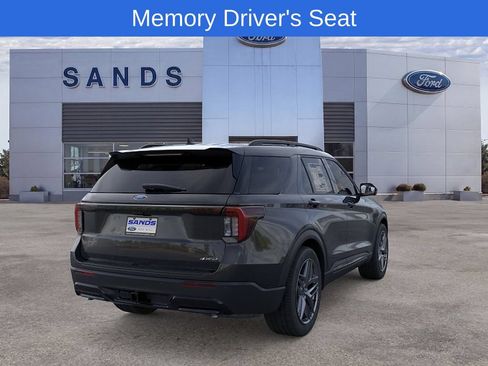 New 2026 Ford Explorer ST-Line w/ ST-Line Street Pack AWD/4WD image 8