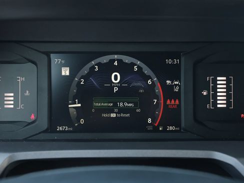 Used 2025 Toyota Tacoma SR5 AWD/4WD image 19