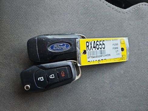 Used 2017 Ford F150 XLT AWD/4WD image 30