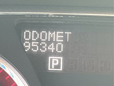 Used 2017 GMC Acadia Limited SLT image 16