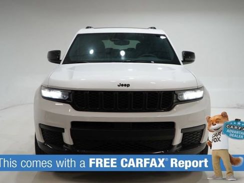 Used 2023 Jeep Grand Cherokee L Laredo image 2