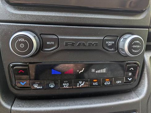 Used 2025 RAM ProMaster 2500 w/ Convenience Group FWD image 26