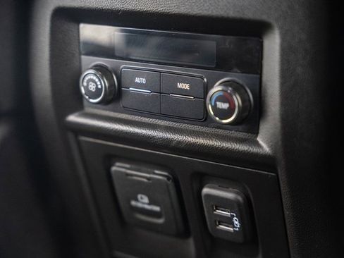 Used 2023 Chevrolet Traverse RS image 37