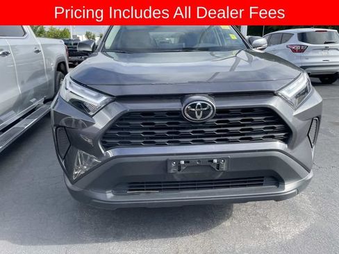Used 2025 Toyota RAV4 XLE AWD/4WD image 13