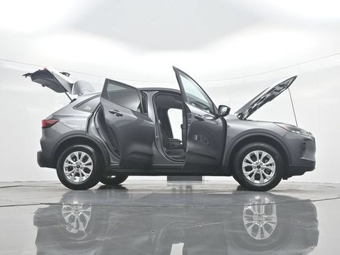 Used 2025 Ford Escape Active AWD/4WD image 49