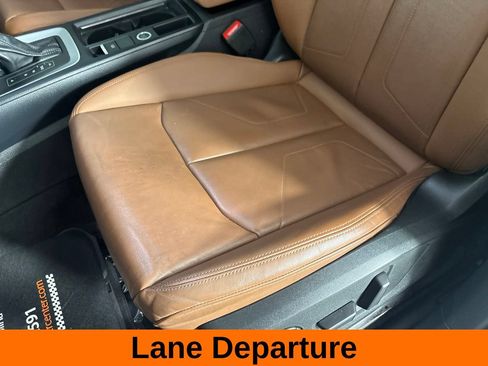 Used 2023 Audi Q3 2.0T Premium w/ Convenience Package AWD/4WD image 12