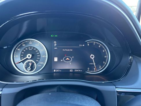 Used 2023 Genesis GV70 2.5T w/ Select Package image 18