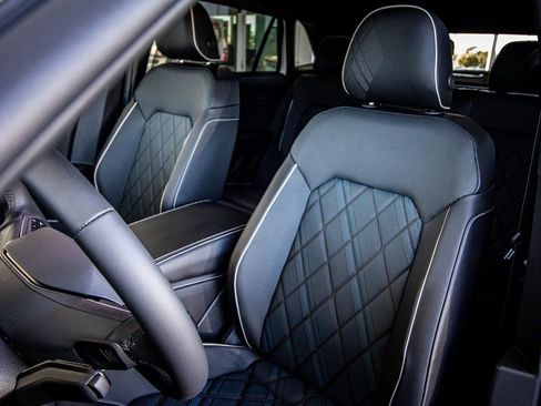 New 2026 Volkswagen Atlas Cross Sport SEL Premium R-Line image 28