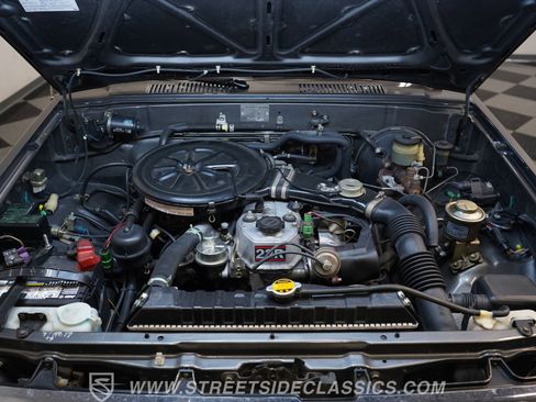 Used 1987 Toyota Pickup 4x4 Regular Cab image 3