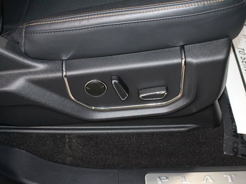 Used 2023 Ford Expedition Max Platinum image 33