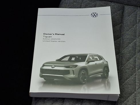 Certified 2025 Volkswagen Tiguan S image 25