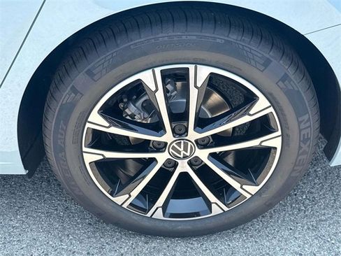 New 2025 Volkswagen Jetta Sport image 30