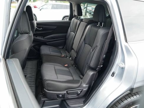 Used 2023 Subaru Ascent Premium AWD/4WD image 8