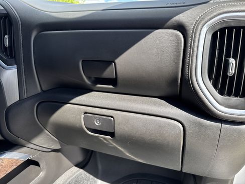 Used 2021 GMC Sierra 1500 Denali w/ Denali Ultimate Package image 22