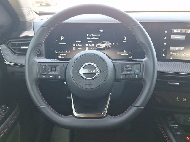 Used 2025 Nissan Kicks SR w/ Illumination Package FWD image 14