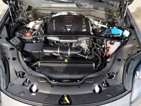 Used 2024 Maserati Grecale GT image 57