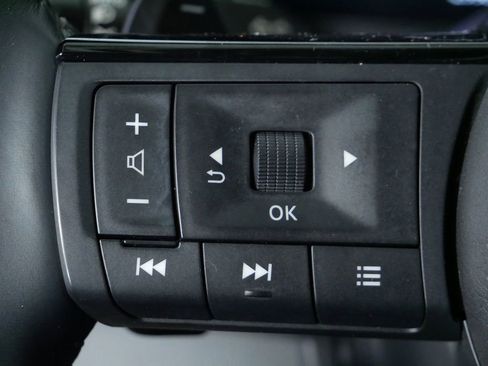 Used 2023 Nissan Pathfinder Platinum w/ Cargo Package AWD/4WD image 25