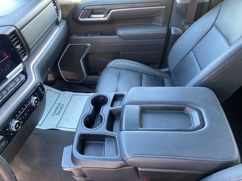 Used 2025 GMC Sierra 1500 SLT AWD/4WD image 23