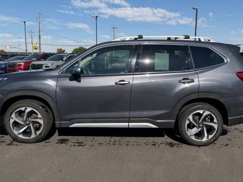 Used 2023 Subaru Forester Touring w/ Popular Package #2 AWD/4WD image 4