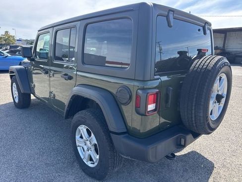 Used 2022 Jeep Wrangler Unlimited Sport AWD/4WD image 7