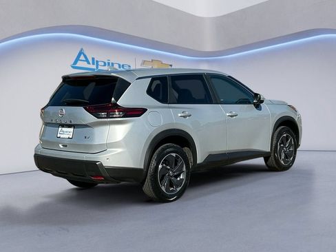 Used 2024 Nissan Rogue SV FWD image 5