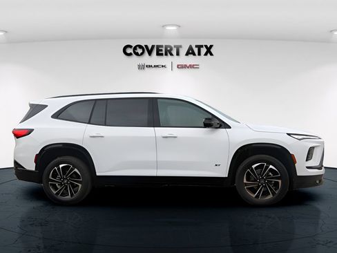 Used 2026 Buick Enclave Sport Touring FWD image 8