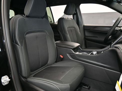 New 2026 Jeep Grand Cherokee Laredo RWD image 35