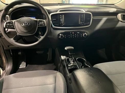 Used 2019 Kia Sorento AWD image 23