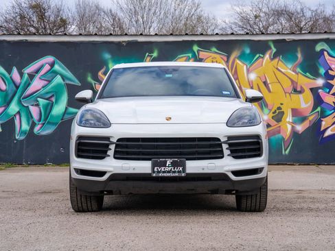 Used 2019 Porsche Cayenne S image 1