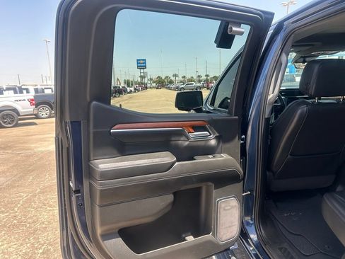 Used 2023 GMC Sierra 1500 Denali w/ Denali Reserve Package AWD/4WD image 15