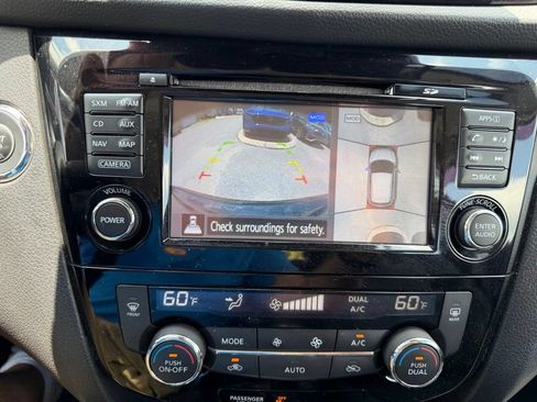 Used 2018 Nissan Rogue Sport SL w/ SL Premium Package FWD image 31