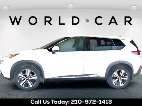 Used 2023 Nissan Rogue SL w/ SL Premium Package image 4