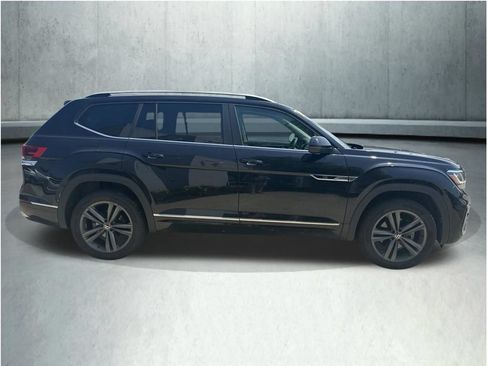 Used 2022 Volkswagen Atlas SEL R-Line AWD/4WD image 4