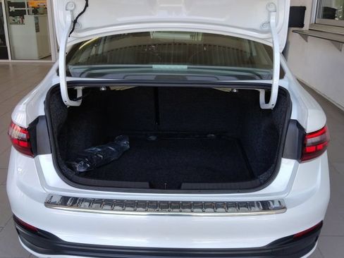 Certified 2023 Volkswagen Jetta SE FWD image 17