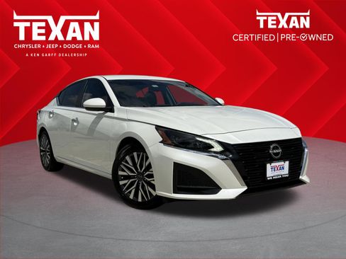 Used 2023 Nissan Altima 2.5 SV image 1