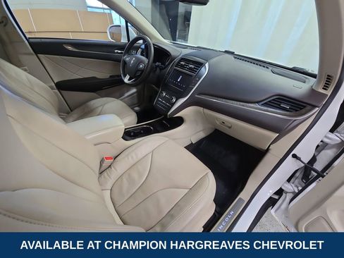 Used 2018 Lincoln MKC Reserve w/ Lincoln MKC Climate Package image 37