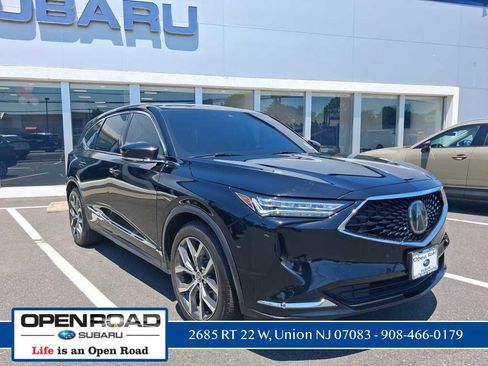 Used 2024 Acura MDX SH-AWD w/ Technology Package image 4