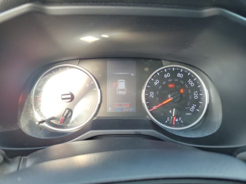 Used 2022 Toyota RAV4 XLE w/ Convenience Package FWD image 27